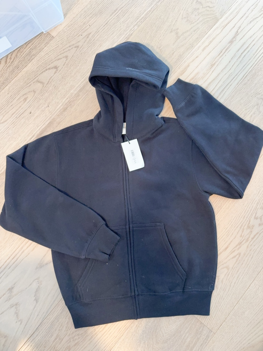 NWT 116269 Aritzia perfect zip hoodie black XS